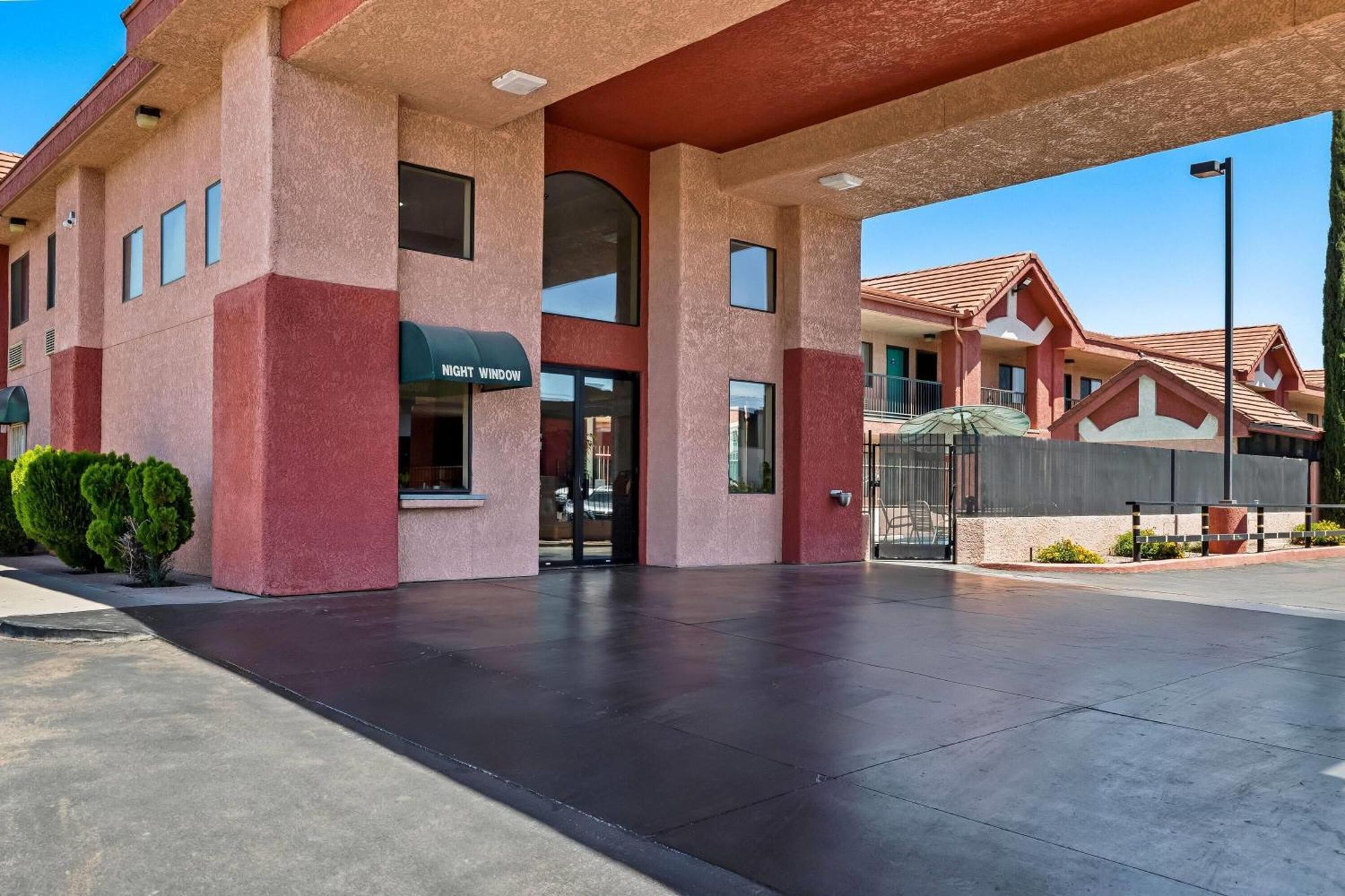 Days Inn By Wyndham Tucson Airport Exterior photo