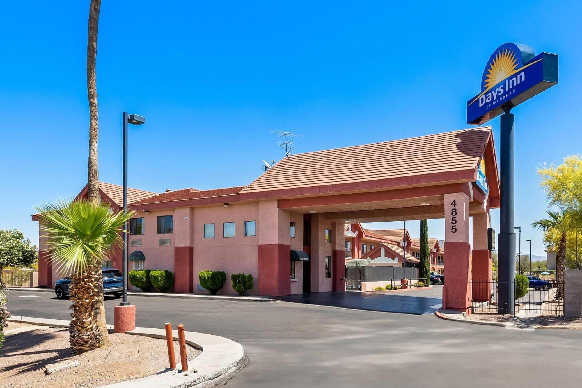 Days Inn By Wyndham Tucson Airport Exterior photo